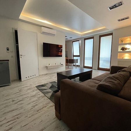 Golden Sun Apartments ميلنو المظهر الخارجي الصورة