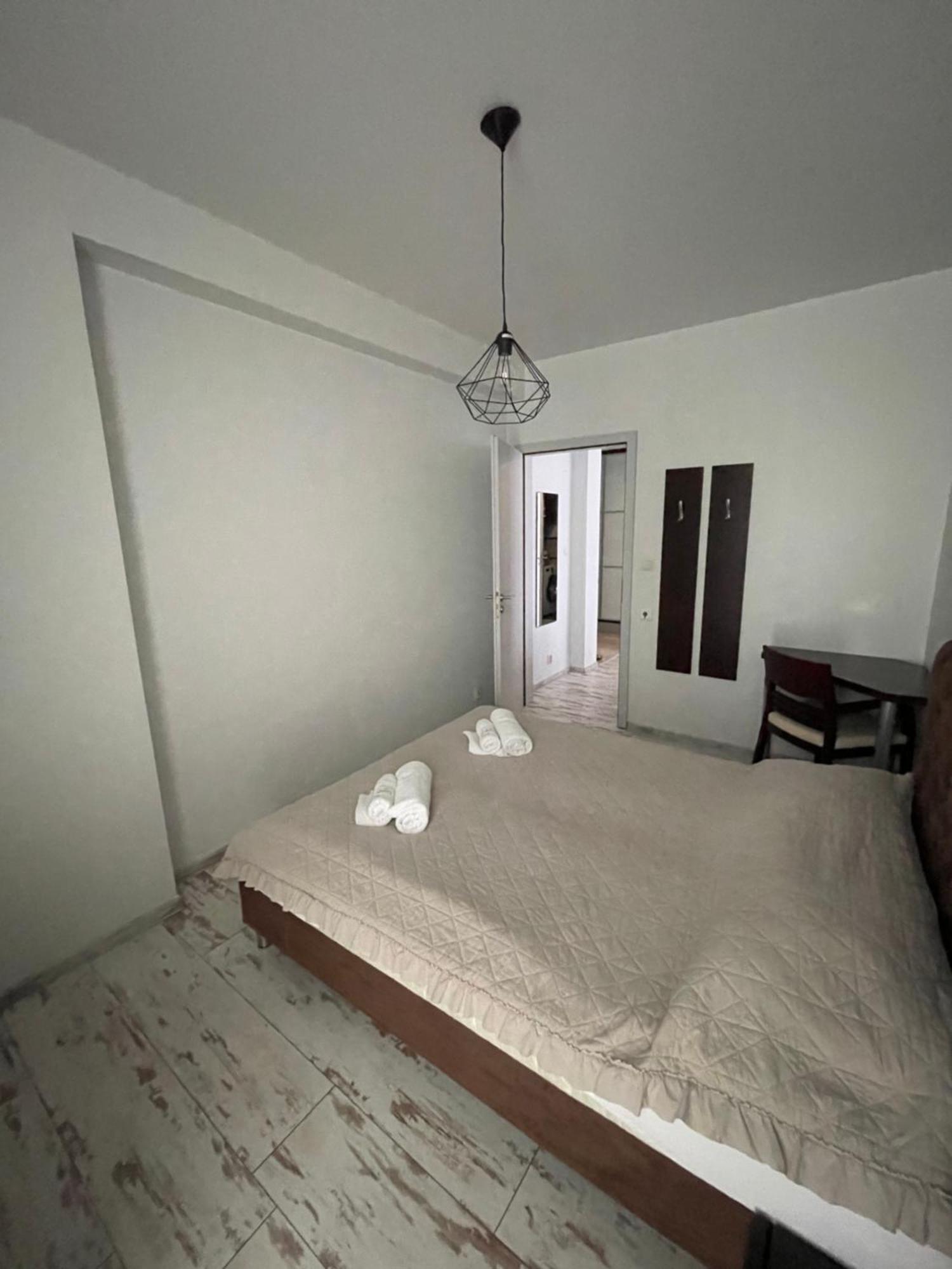 Golden Sun Apartments ميلنو المظهر الخارجي الصورة